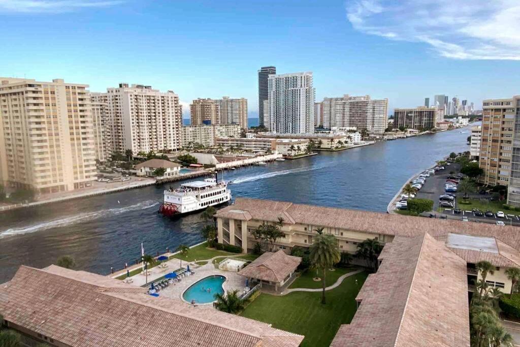 Beachwalk 1B 1B Incredible View Apartment 14 A Hallandale Beach Exterior photo